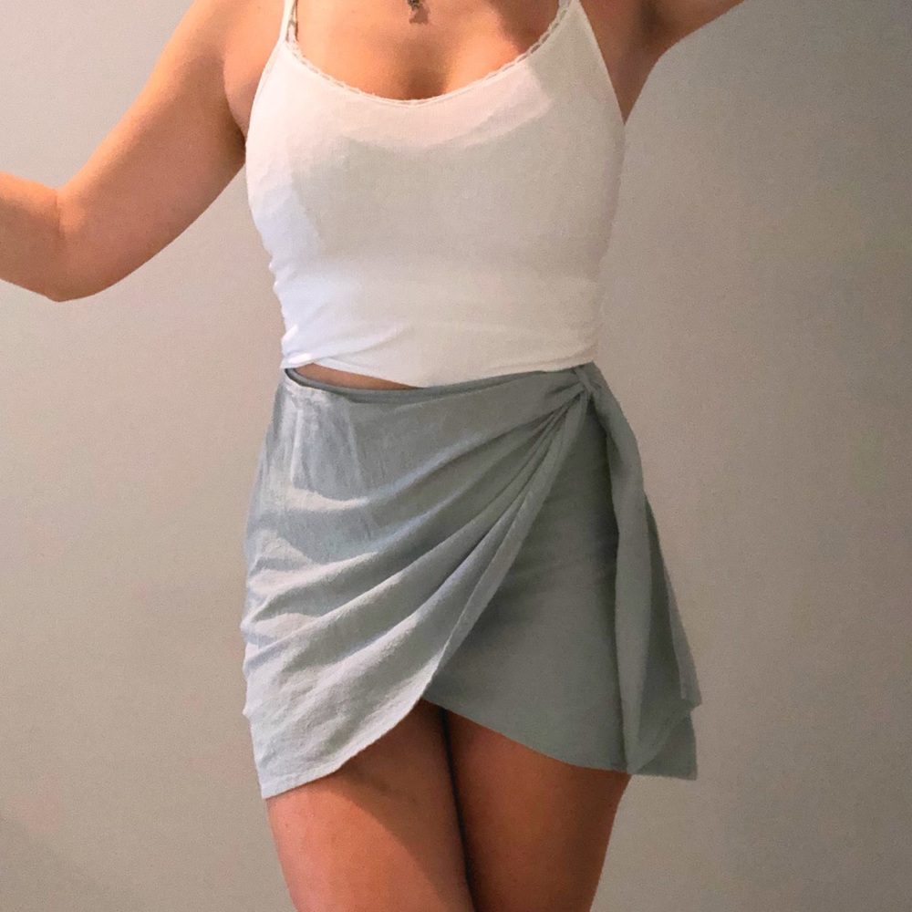 Tie skirt